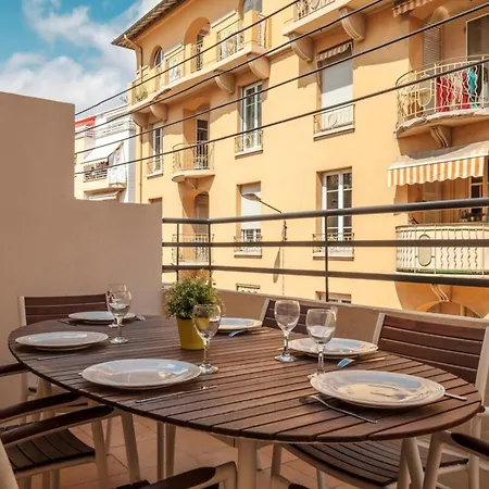 Apartman Wonderful 2 Bedrooms In The Heart Of ! *